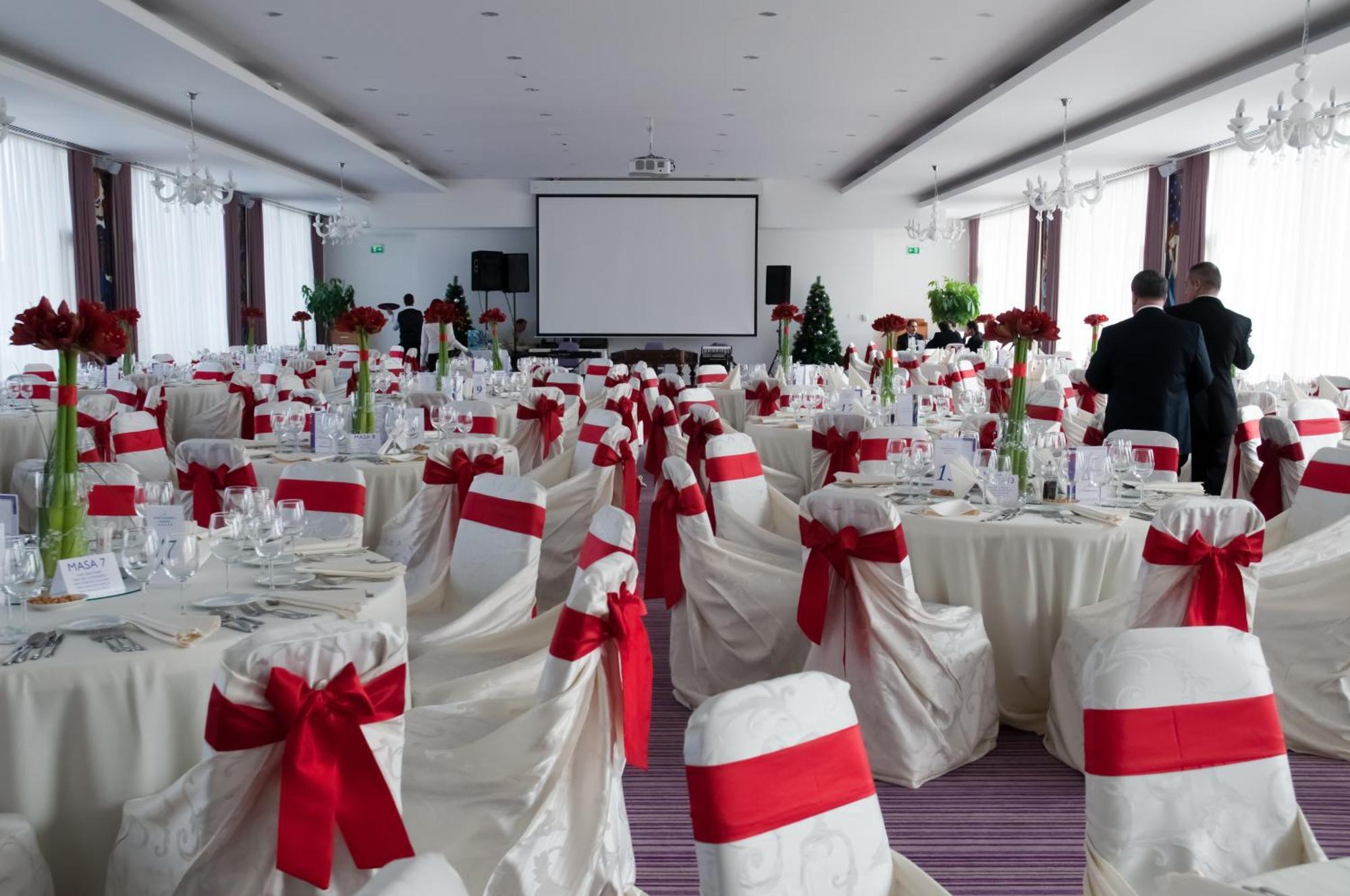 Marshal Garden Hotel ブカレスト エクステリア 写真 A wedding reception