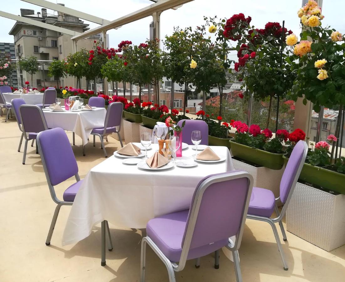 Marshal Garden Hotel ブカレスト エクステリア 写真 The rooftop restaurant