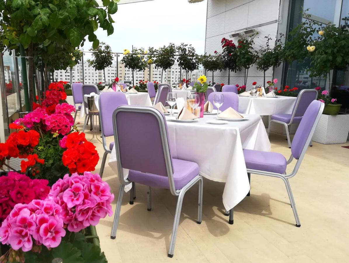 Marshal Garden Hotel ブカレスト エクステリア 写真 The Terrace at the Royal Albert Hall